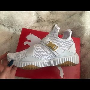 Defy Mid Varsity Puma’s + Free Gift